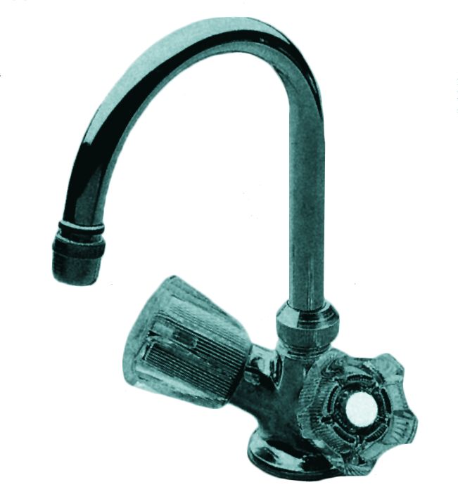 Verchromter Mischhahn mit schwenken Auslauf